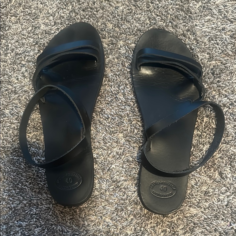 8 1/2. Greek Sandals, black leather. Worn once